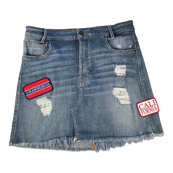 Guess Distressed Denim Patched Mini Skirt - Picture 2 of 14